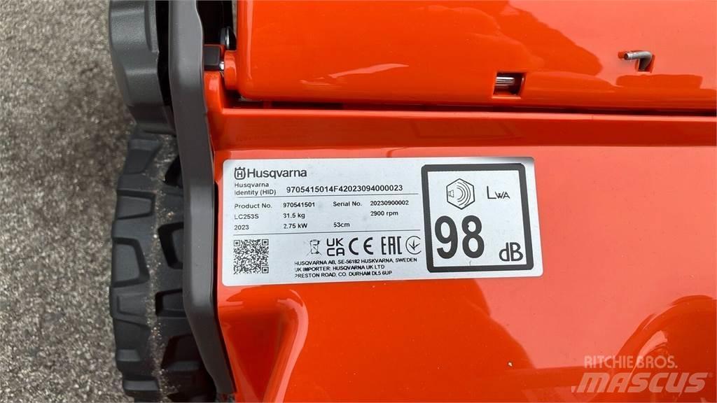 Husqvarna LC 253S Самохідні газонокосарки