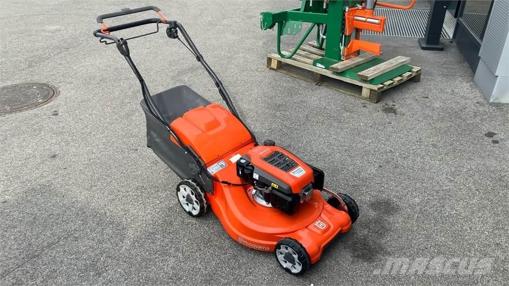 Husqvarna LC 353VE Самохідні газонокосарки