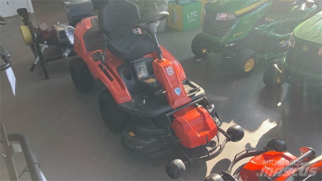 Husqvarna R 214TC Комунальна техніка - Інші