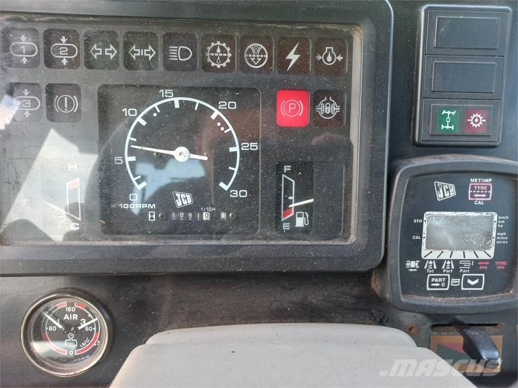 JCB 1135 turbo Трактори