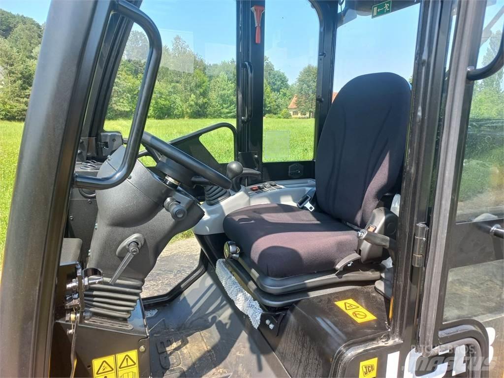 JCB 403 Agri Фронтальні навантажувачі та екскаватори