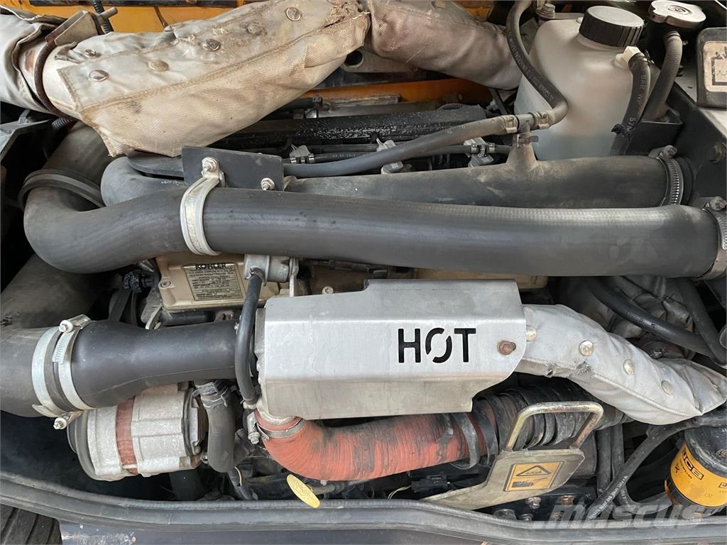 JCB 525 - 60 Телескопічні навантажувачі