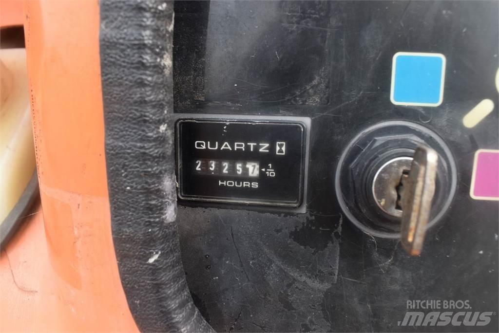 JLG 450AJ Колінчаті підйомники