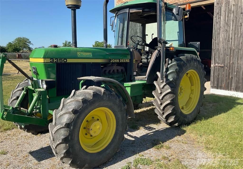 John Deere 3350 Трактори