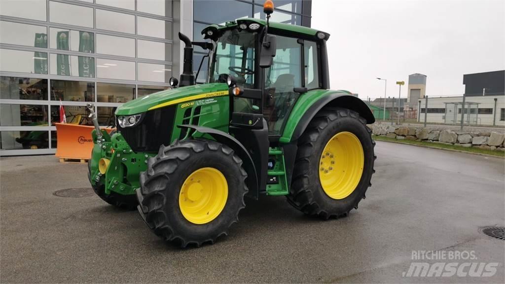 John Deere 6120M Трактори