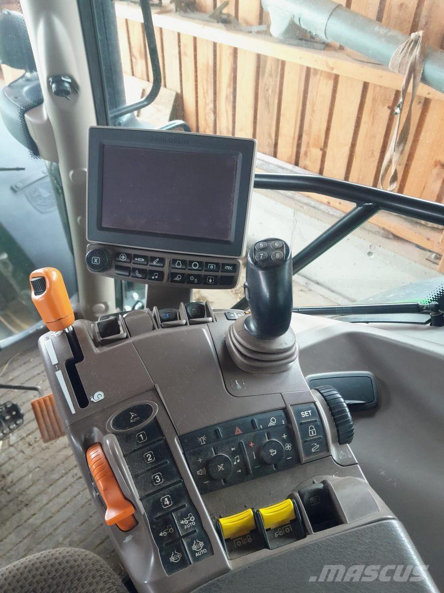 John Deere 6130R Трактори