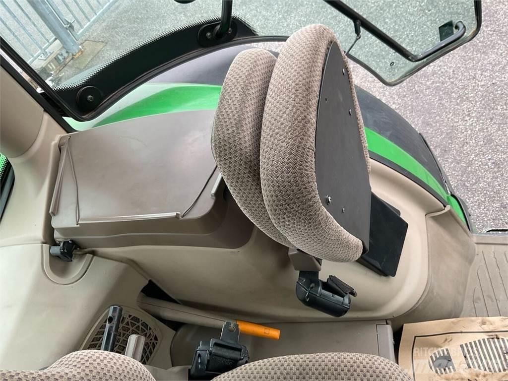John Deere 6210R Трактори