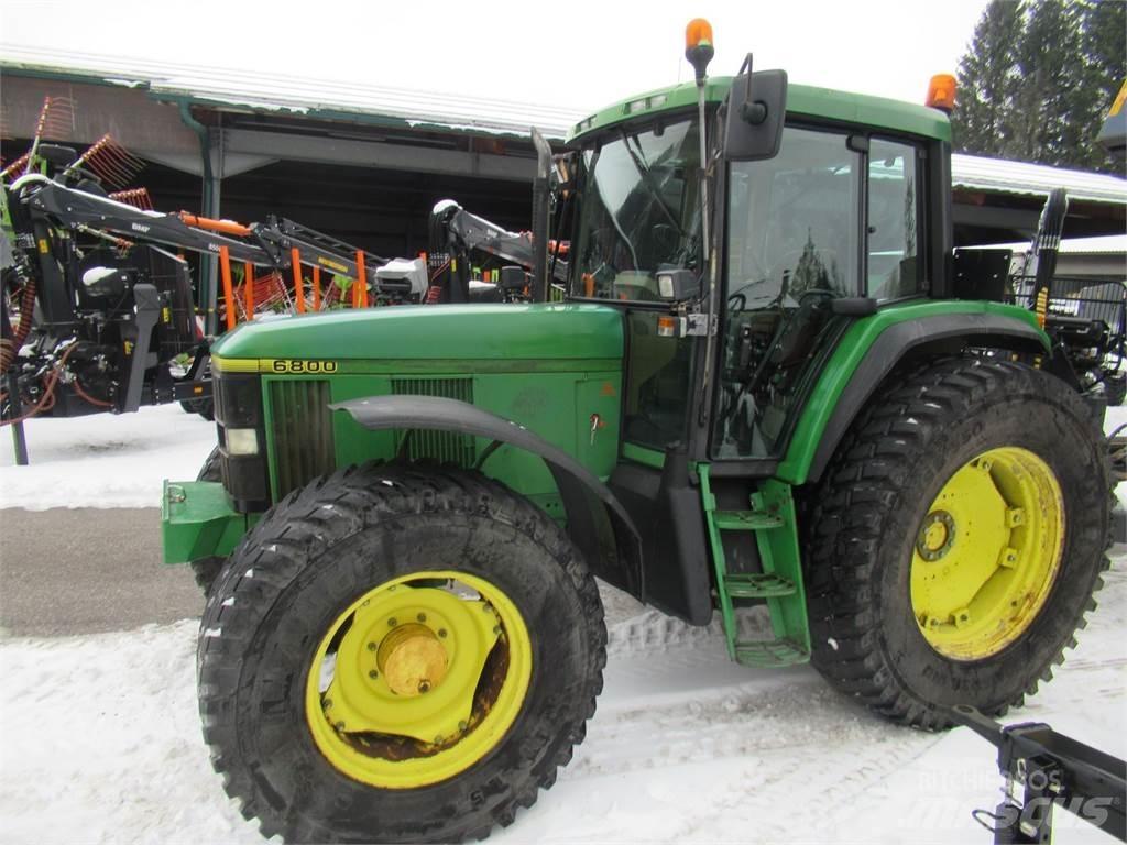 John Deere 6800 Трактори