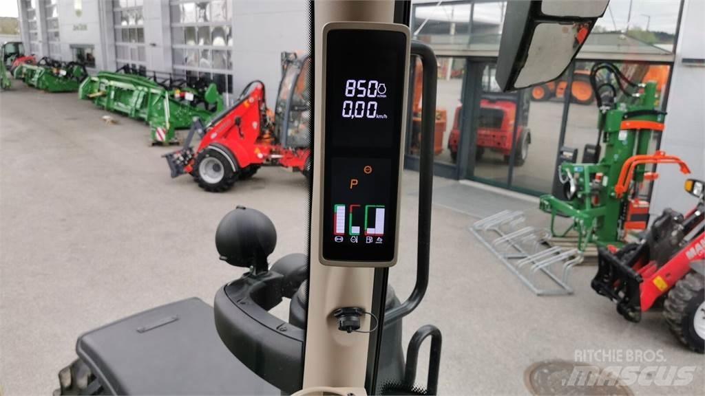 John Deere 6R 130 Трактори