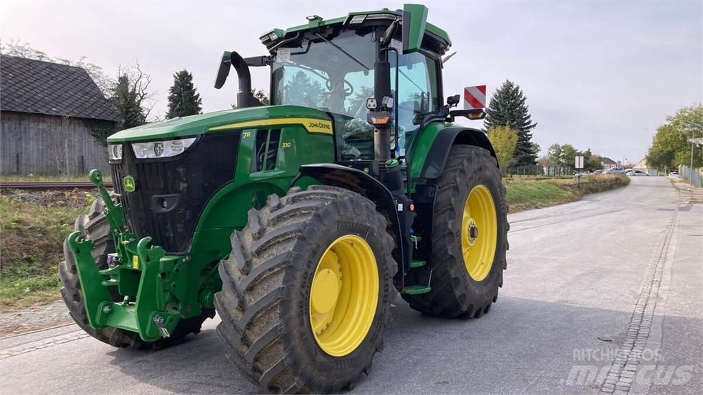 John Deere 7R330 Трактори
