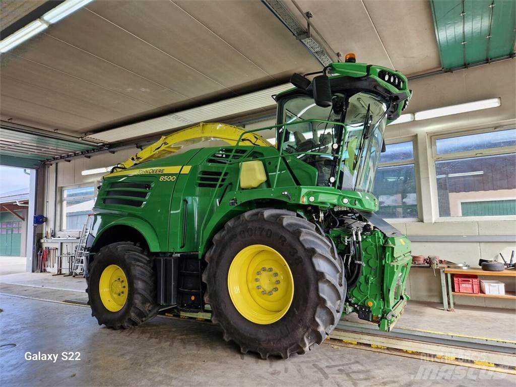 John Deere 8500 Фуражні комбайни