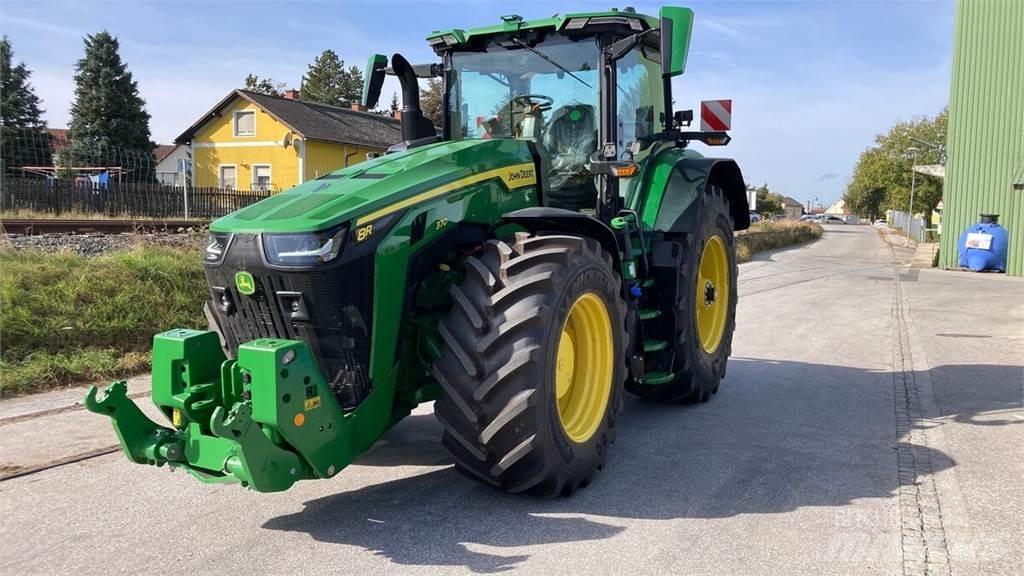 John Deere 8R370 Трактори