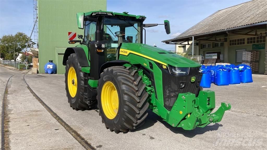 John Deere 8R370 Трактори