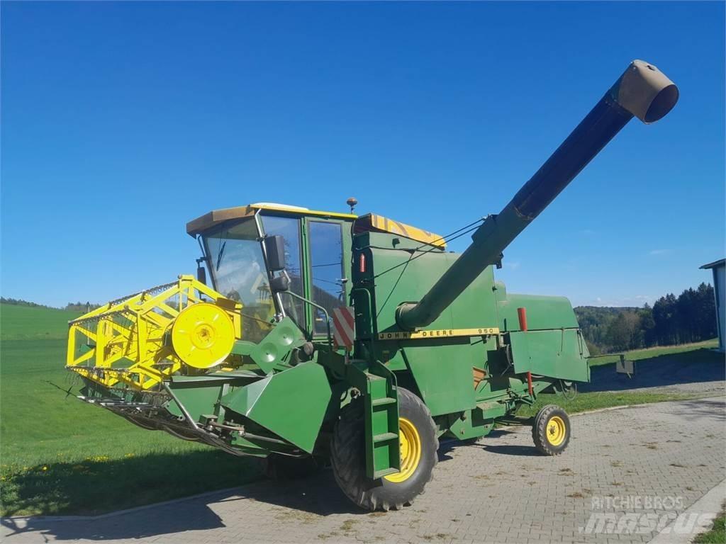 John Deere 950 Зернозбиральні комбайни
