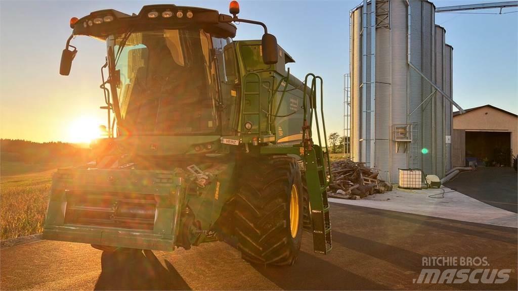 John Deere T550 HM Зернозбиральні комбайни
