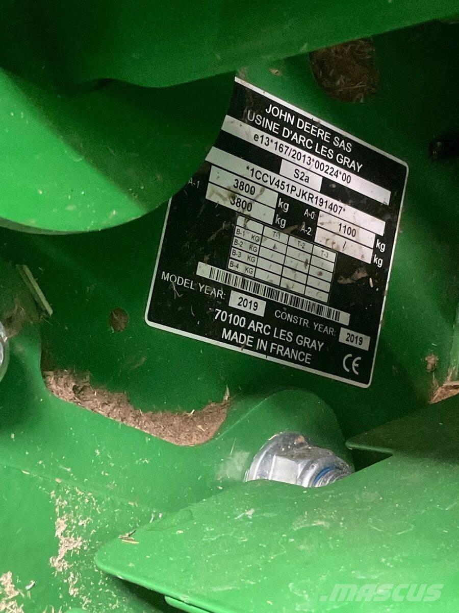 John Deere V451R Рулонні прес-підбирачі