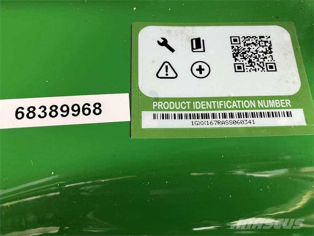 John Deere X 167R Комунальна техніка - Інші