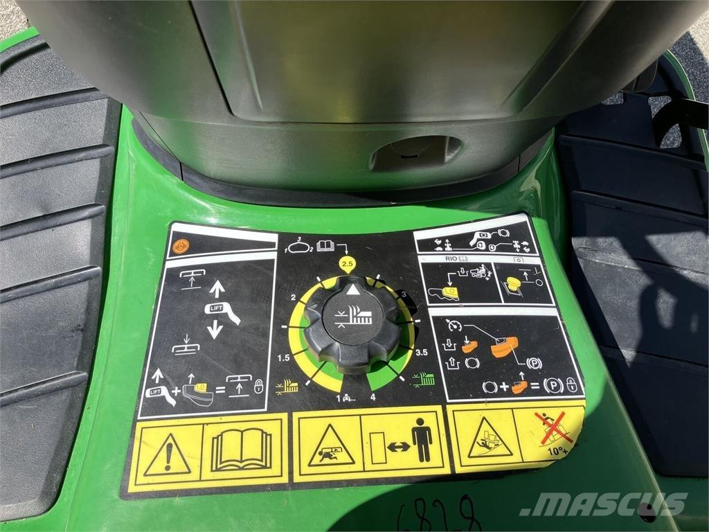 John Deere X 350R Комунальна техніка - Інші
