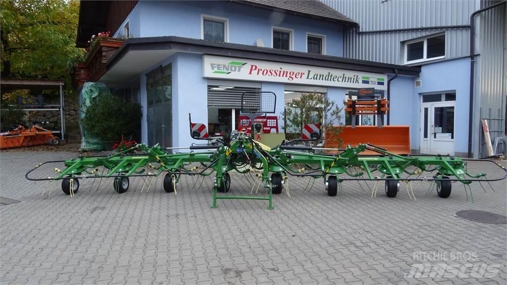 Krone Vendro 900 Граблі і сінозворушувачі