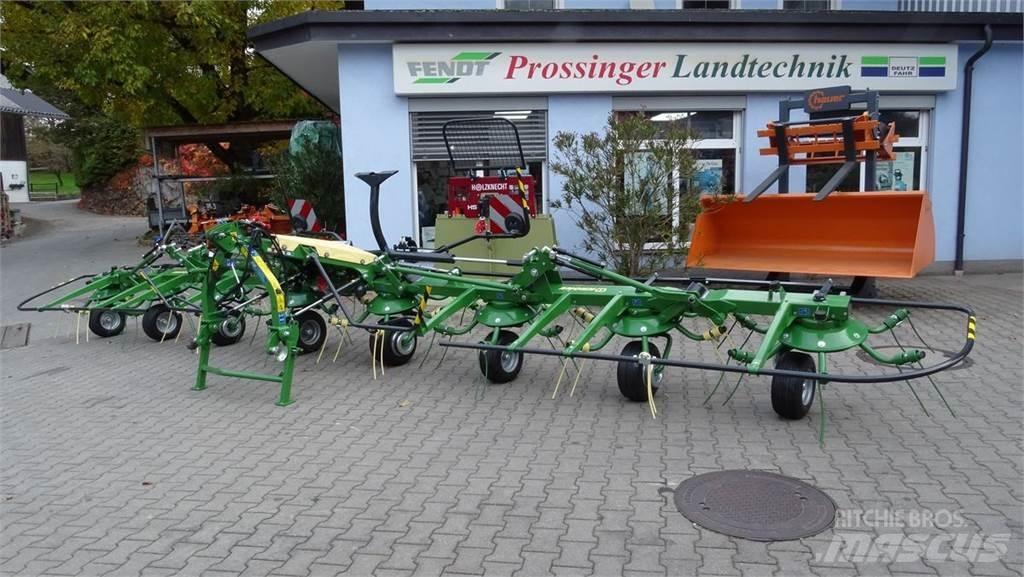Krone Vendro 900 Граблі і сінозворушувачі