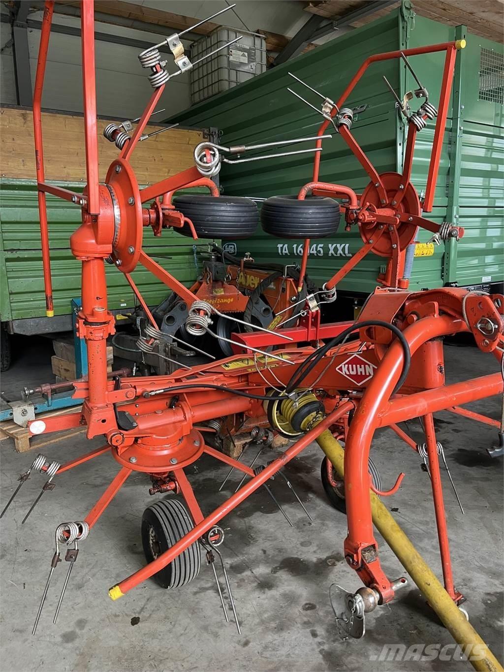 Kuhn GF 4201 MH Граблі і сінозворушувачі