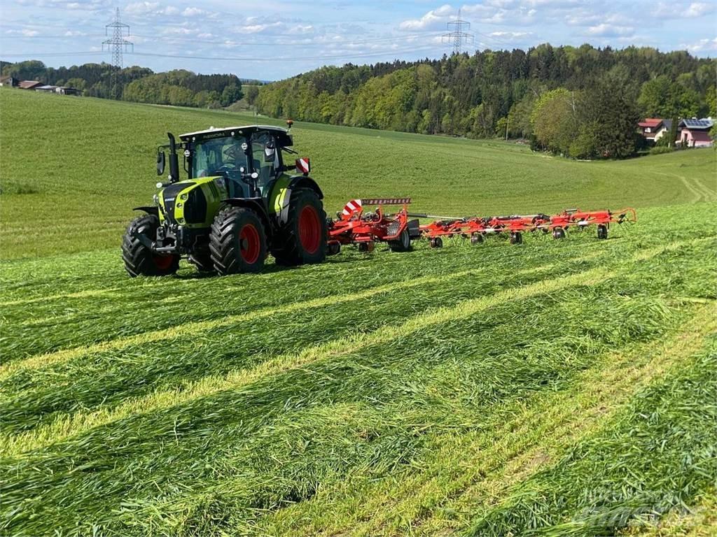 Kuhn GF13003 T Граблі і сінозворушувачі