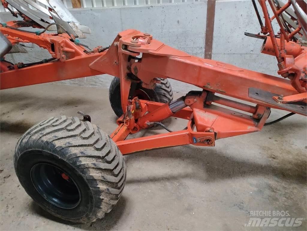 Kuhn Manager 8 NSH Звичайні плуги