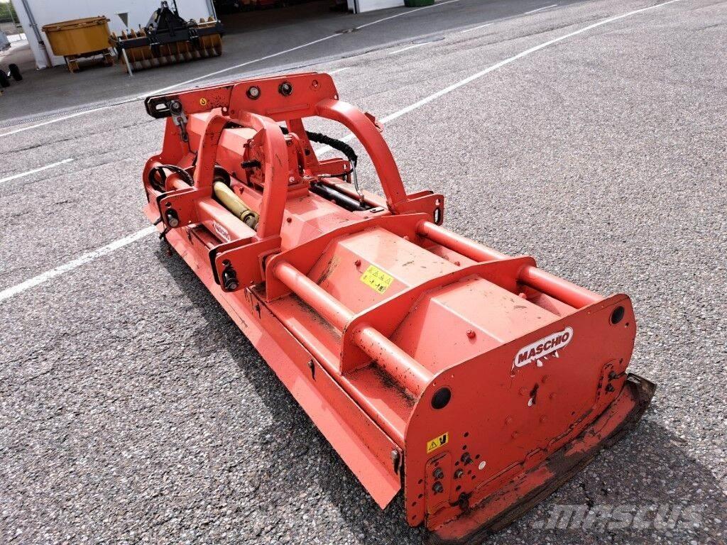 Maschio BISONTE 300 Газонні і лукові косилки