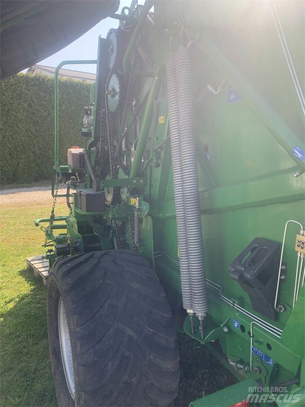 McHale V6750 Рулонні прес-підбирачі