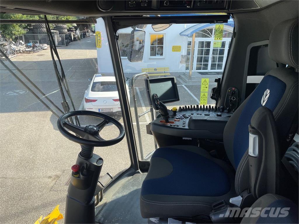 New Holland CX 7.90 Зернозбиральні комбайни