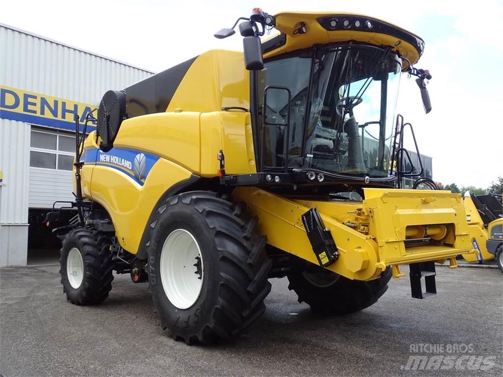 New Holland CX 8.80 Зернозбиральні комбайни