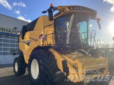 New Holland CX 8.80 Зернозбиральні комбайни
