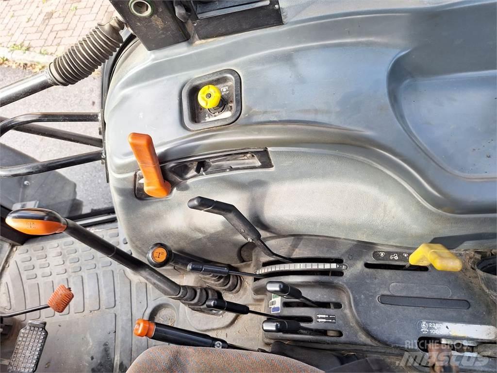 New Holland TL 90 Трактори