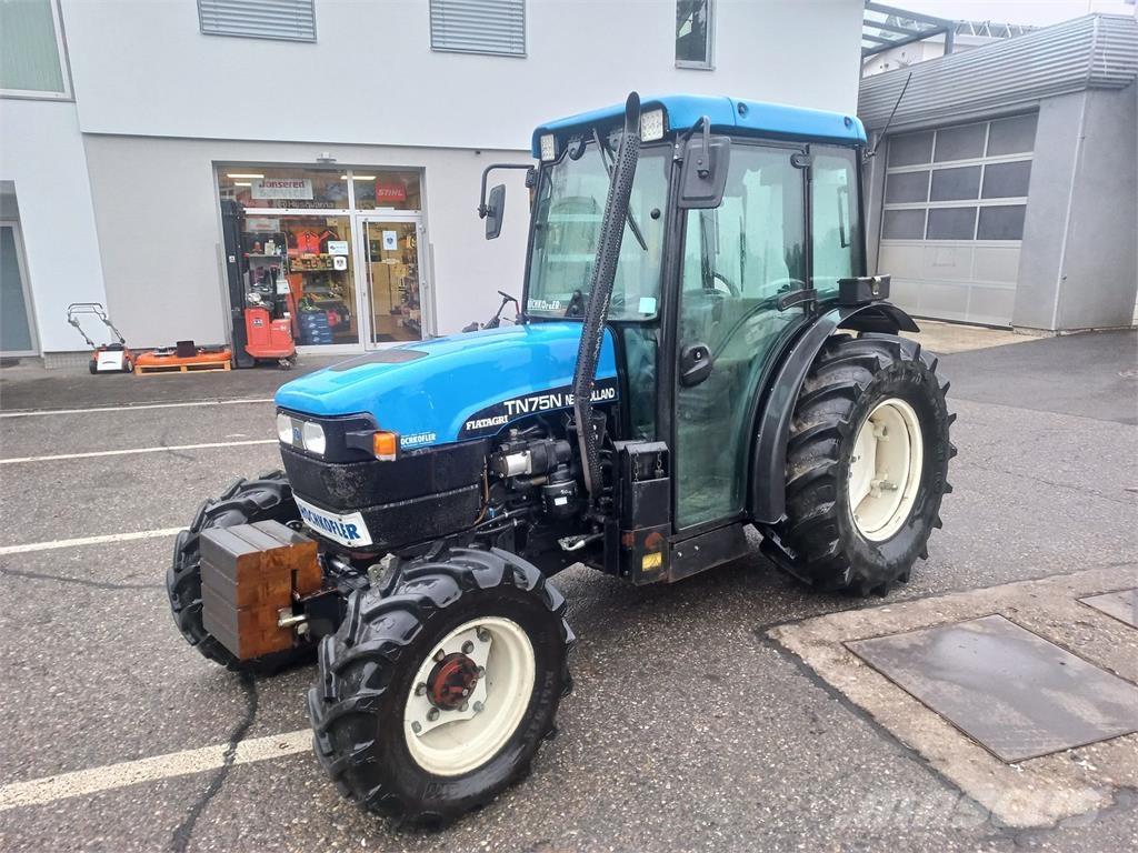 New Holland TN-N 75 Трактори