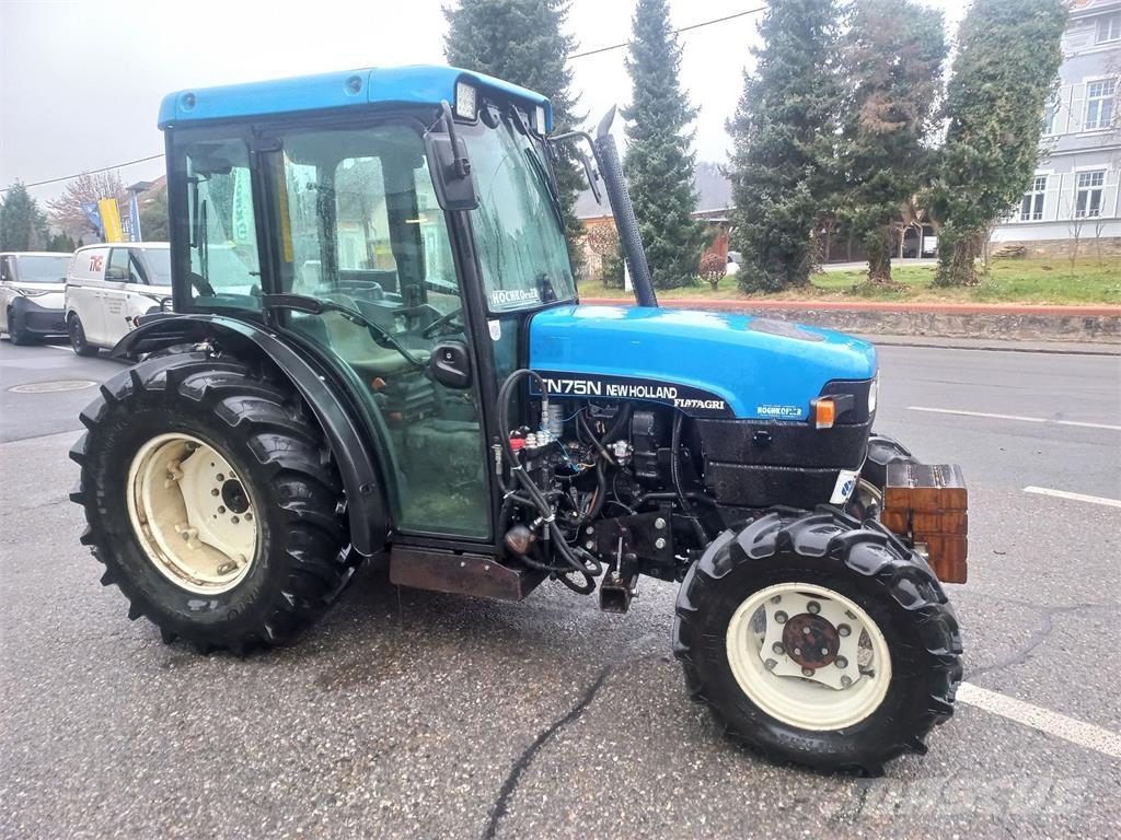 New Holland TN-N 75 Трактори