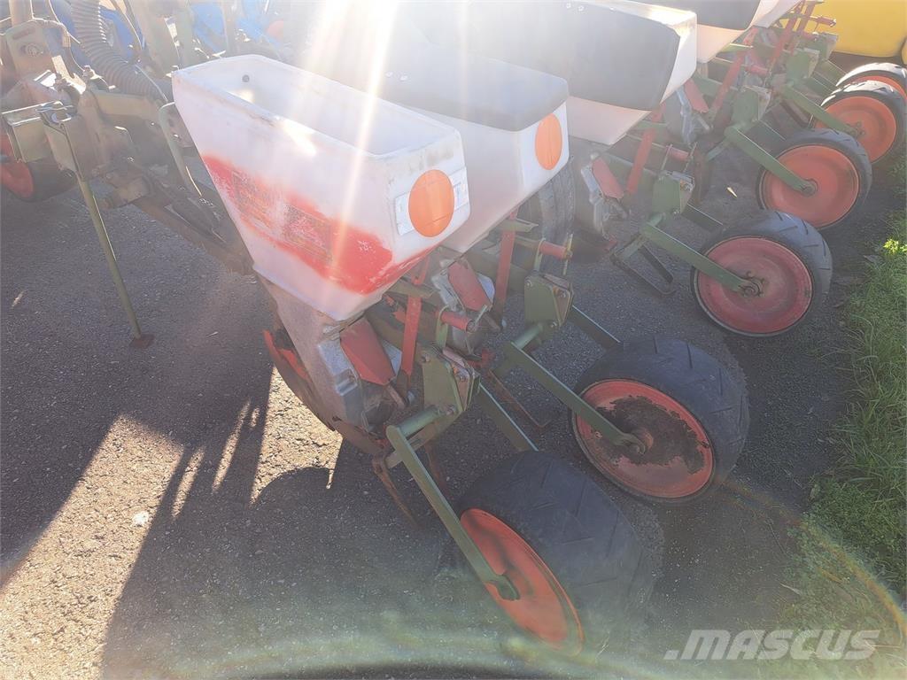 Nodet 6 reihig Cажалки