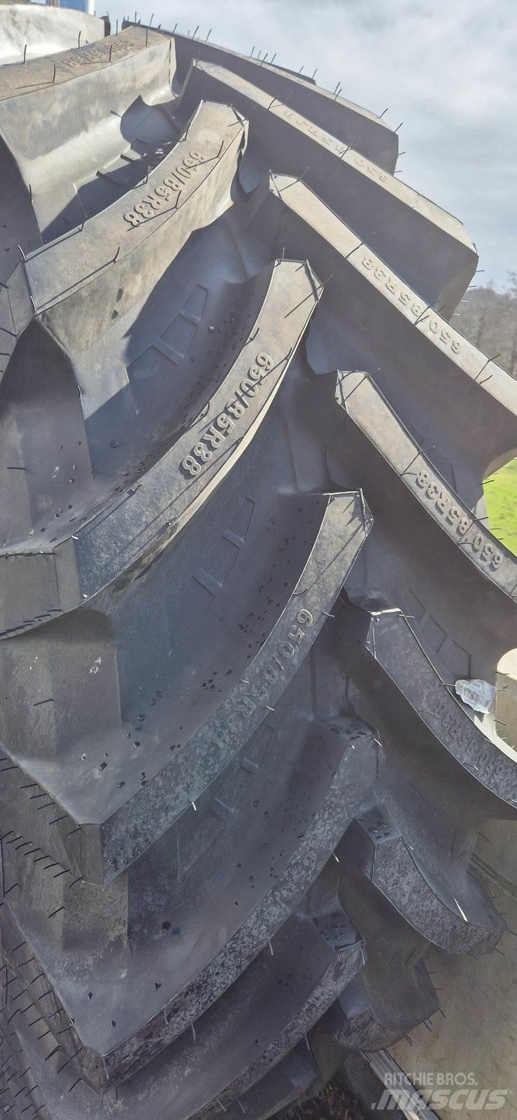 Petlas 650/85 R38 Колеса