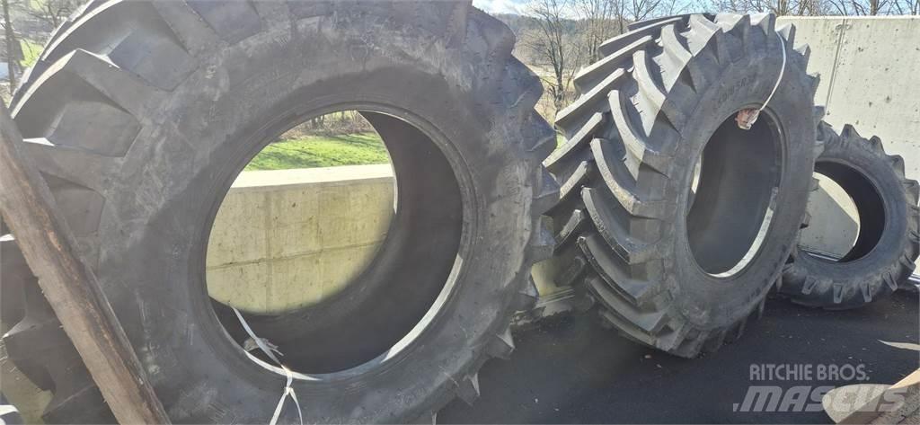 Petlas 650/85 R38 Колеса