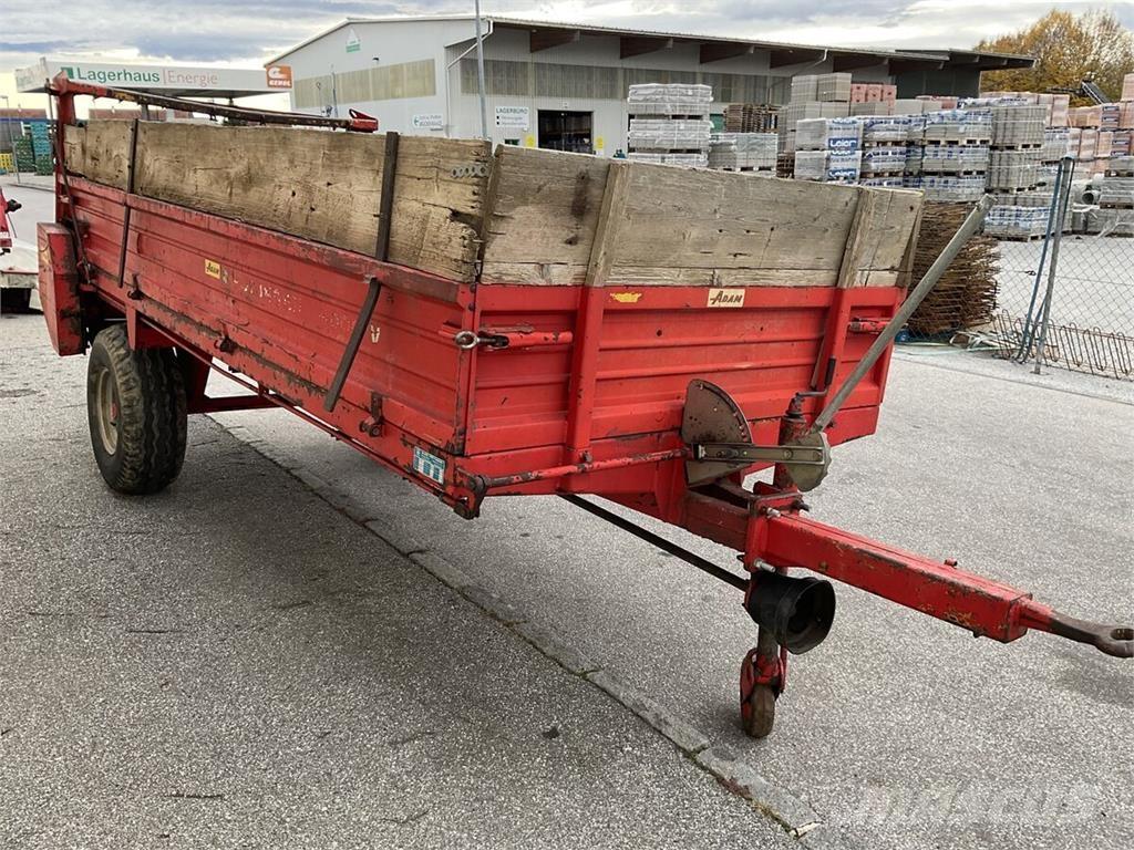 Pöttinger 4000 Розсіювачі гною