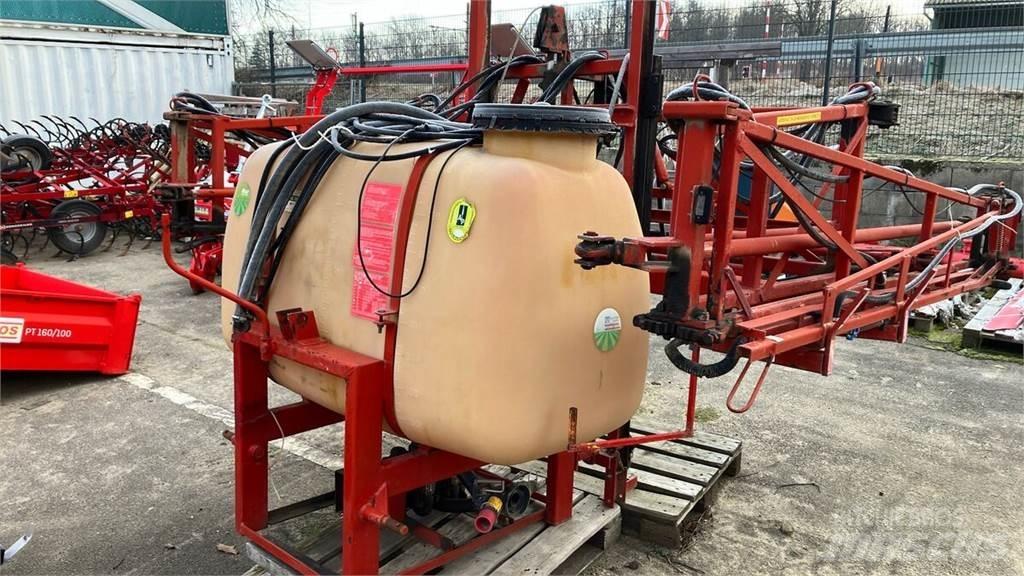 Rau D1 800 Причіпні обприскувачі