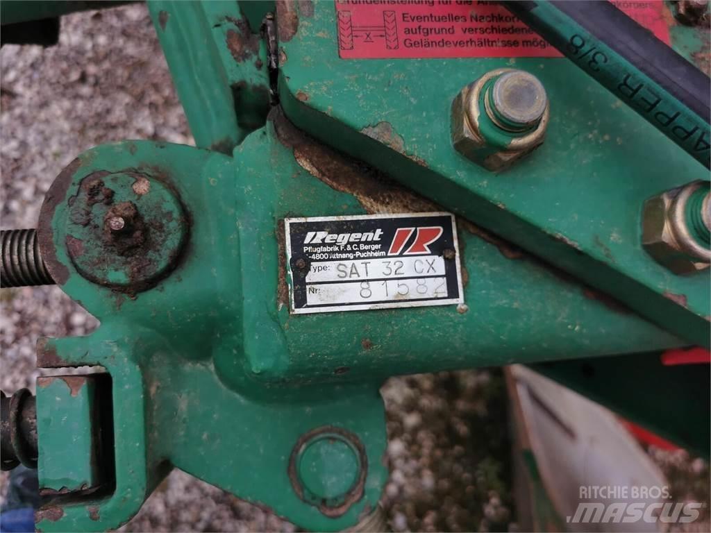 Regent SATURN 32CX Звичайні плуги