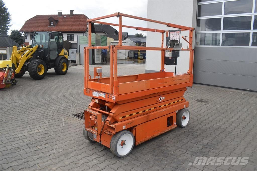 SkyJack SJ-III 3220 Колінчаті підйомники