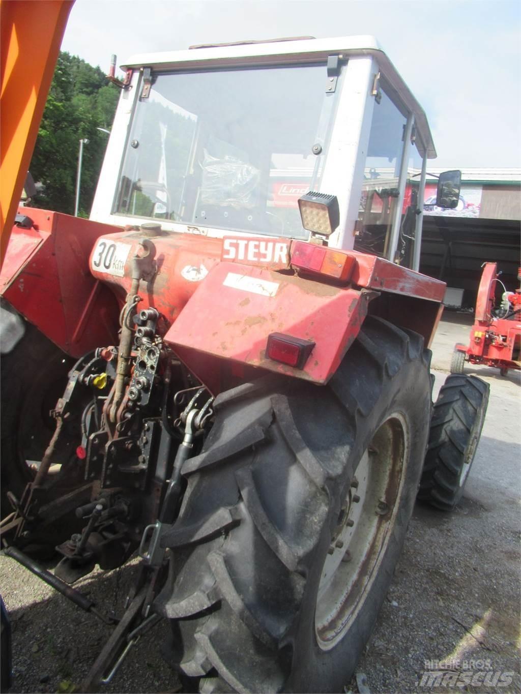 Steyr 8100 A Трактори