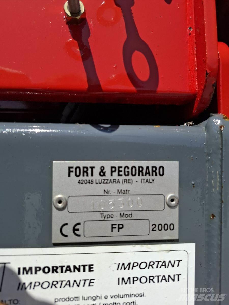  Trumag FP 2000 Рулонні прес-підбирачі