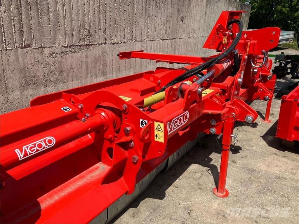  VIGOLO TST-V - 25 500 Газонні і лукові косилки