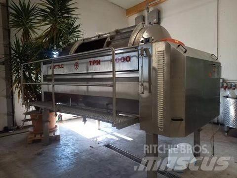  Wottle TPN 4000 Інші виноградарські обладнання