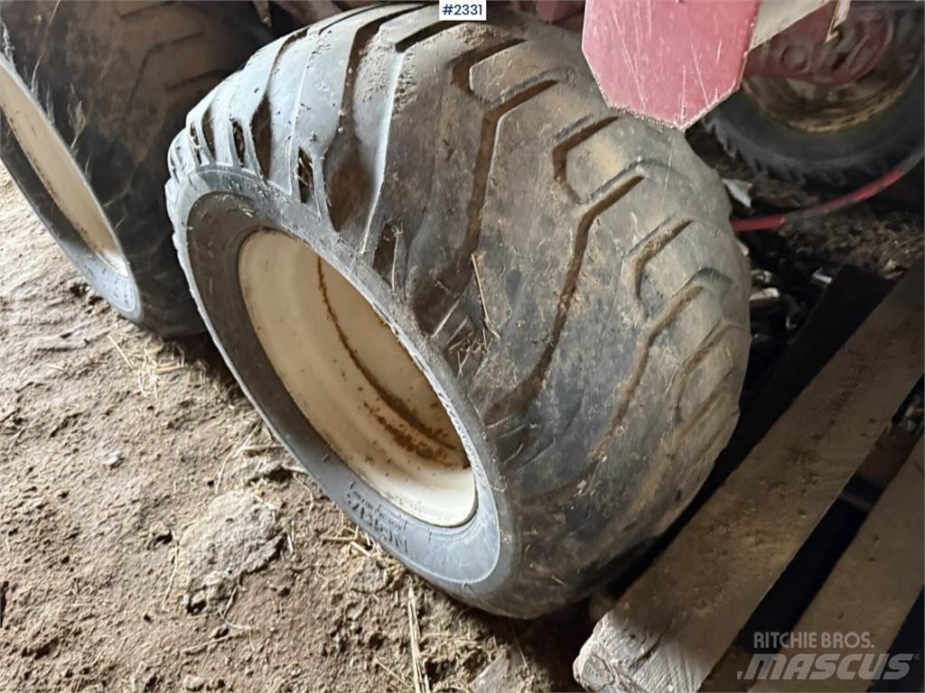 JF ES3500 Причепи із самозавантаженням