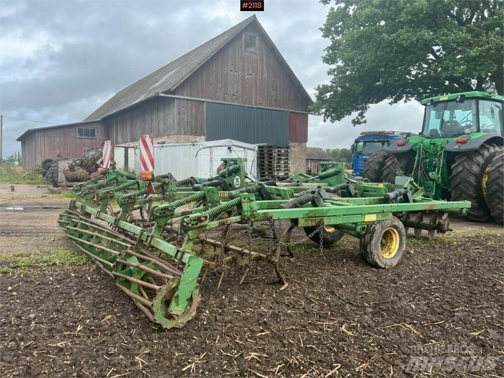 John Deere 410A Інші землеоброблювальні машини і додаткове обладнання