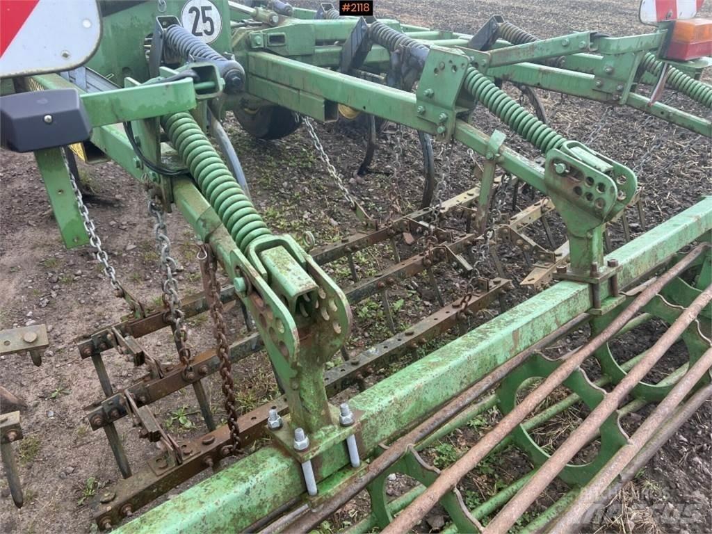 John Deere 410A Інші землеоброблювальні машини і додаткове обладнання