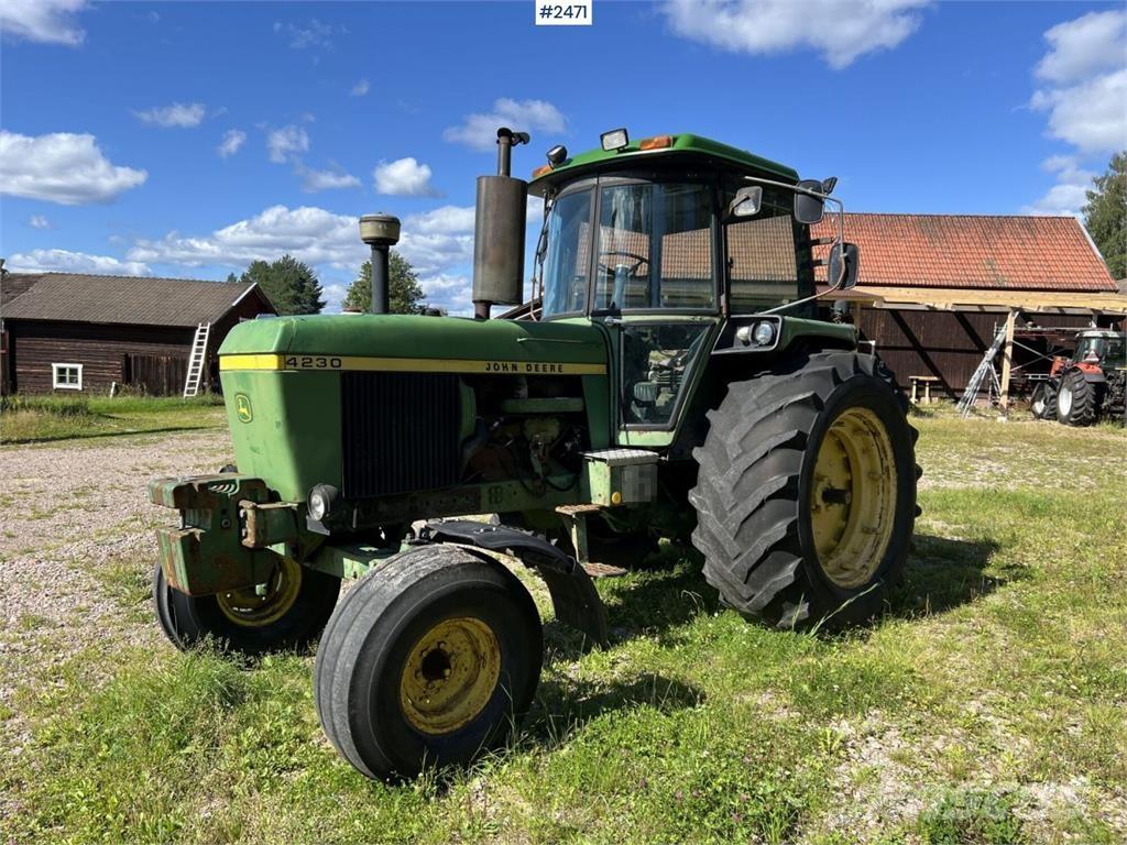 John Deere 4230 Трактори